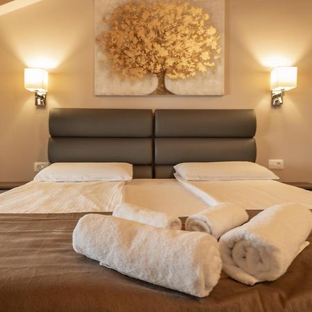 Aaa Apartments & Rooms Pula Ngoại thất bức ảnh