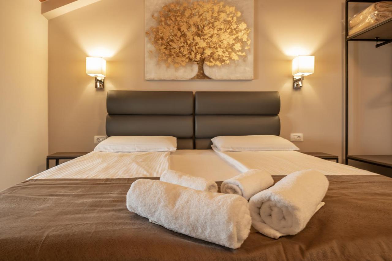 Aaa Apartments & Rooms Pula Ngoại thất bức ảnh