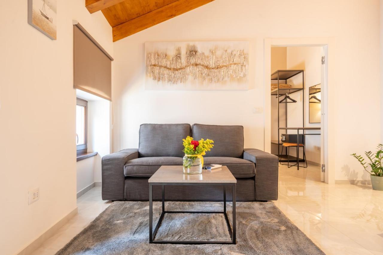Aaa Apartments & Rooms Pula Ngoại thất bức ảnh