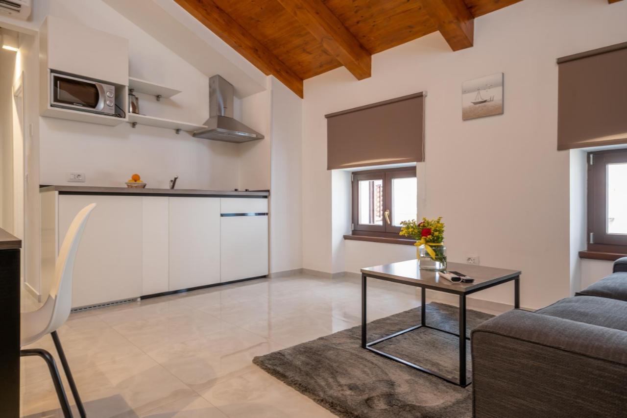 Aaa Apartments & Rooms Pula Ngoại thất bức ảnh